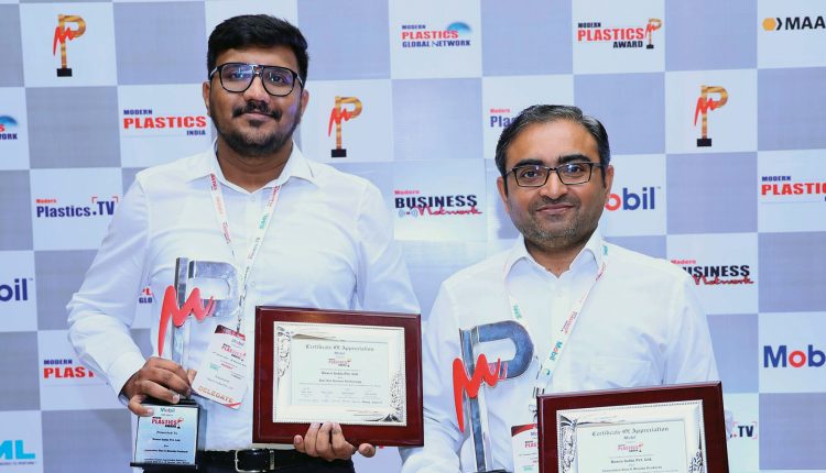 Rajnikant Patel, GM - INDIA (Right) & Sreeshanth, TSE -Mumbai (Left)