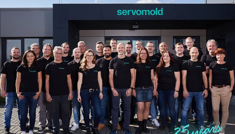 In the anniversary year 2023, 28 motivated and highly trained employees of Servomold GmbH & Co. KG will ensure the continuation of the company's success.